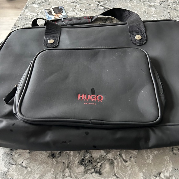 Hugo Boss Weekend Bag - Picture 1 of 2